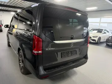 MERCEDES-BENZ V300 4M Lang AMG -ACC-2xEl.Tür-Pano-RF…