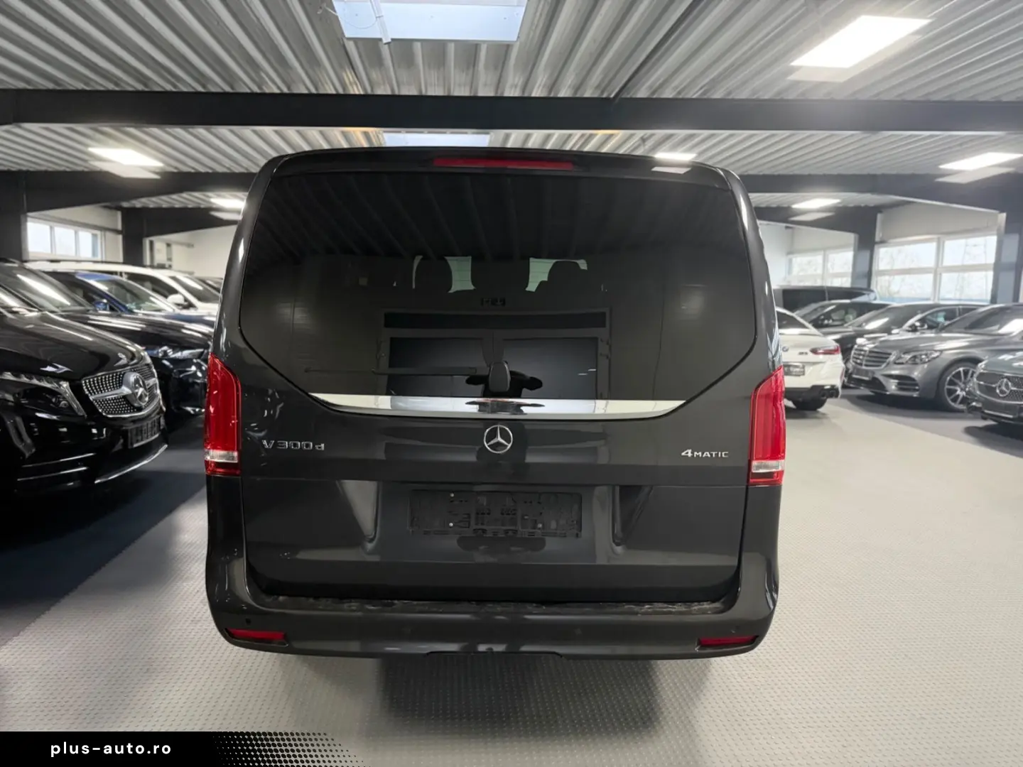 MERCEDES-BENZ V300 4M Lang AMG -ACC-2xEl.Tür-Pano-RF&hellip;