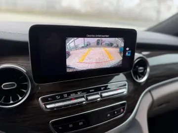MERCEDES-BENZ V300 4M Lang AMG -ACC-2xEl.Tür-Pano-RF…
