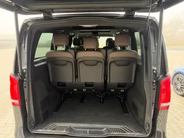 MERCEDES-BENZ V300 4M Lang AMG -ACC-2xEl.Tür-Pano-RF…
