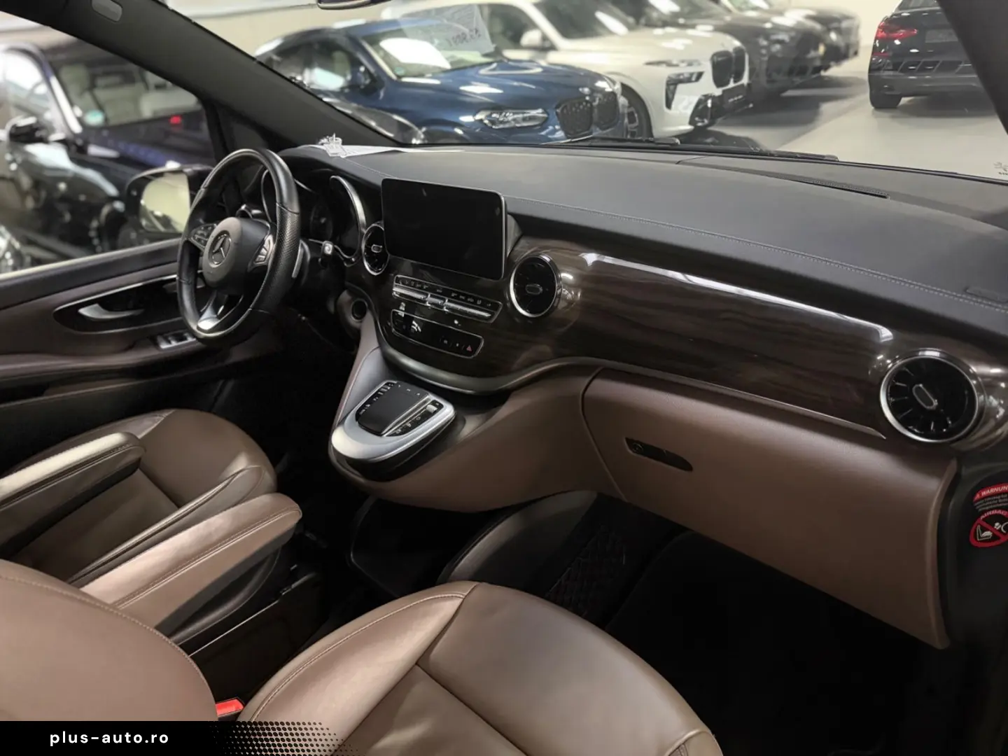 MERCEDES-BENZ V300 4M Lang AMG -ACC-2xEl.Tür-Pano-RF&hellip;