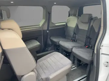 VW T7 Multivan Edition KÜ 2.0 TDI DSG 18 AHK PANO S