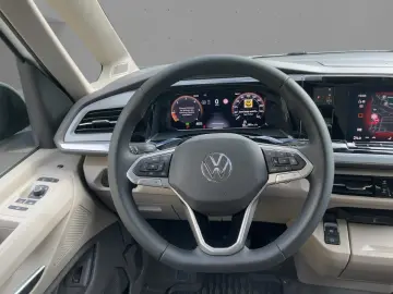VW T7 Multivan Edition KÜ 2.0 TDI DSG 18 AHK PANO S