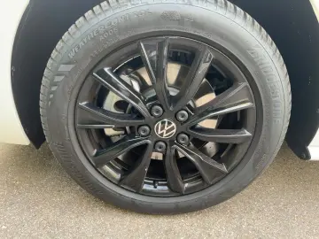VW T7 Multivan Edition KÜ 2.0 TDI DSG 18 AHK PANO S