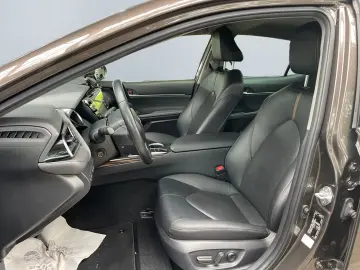 TOYOTA Camry Hybrid Executive  LED CAM Leder el. Sitze