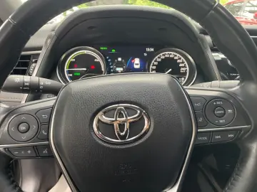 TOYOTA Camry Hybrid Executive  LED CAM Leder el. Sitze
