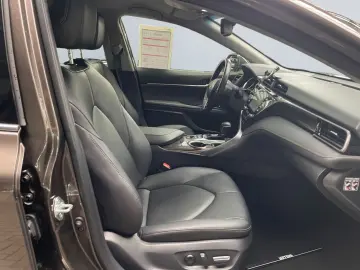TOYOTA Camry Hybrid Executive  LED CAM Leder el. Sitze