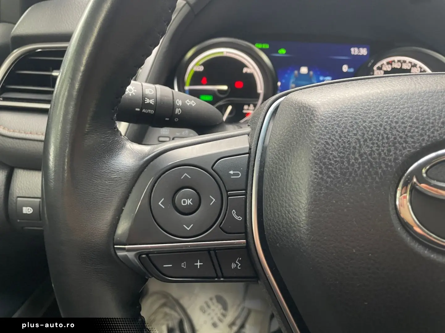 TOYOTA Camry Hybrid Executive  LED CAM Leder el. Sitze