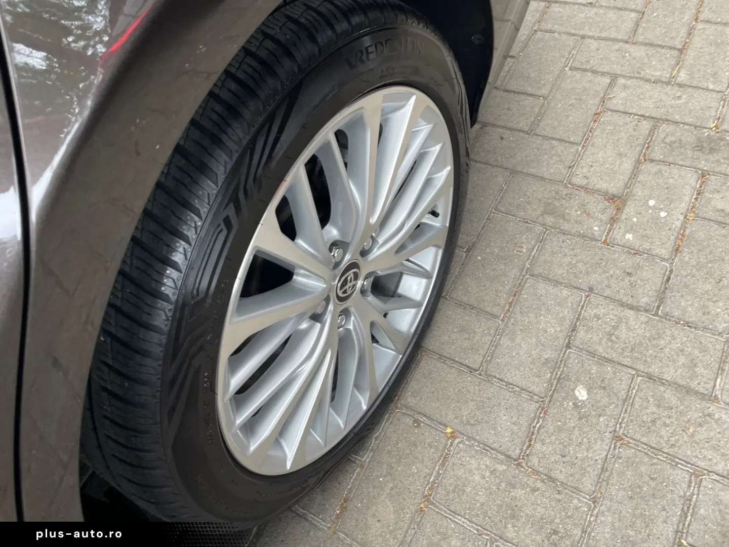 TOYOTA Camry Hybrid Executive  LED CAM Leder el. Sitze