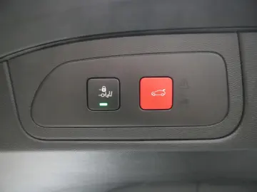 DS DS 7 Crossback E-Tense Rivoli 4x4 AKTIVSITZE LED