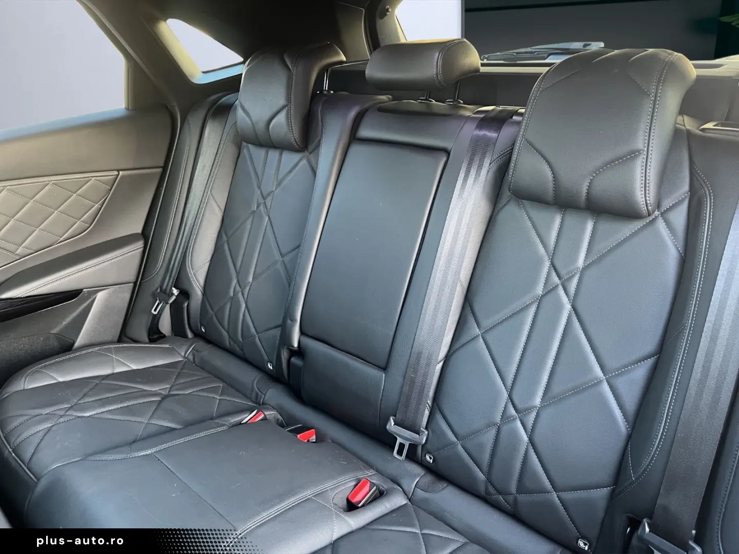 DS DS7 Crossback Massage 360  Night Vison Pano AHK