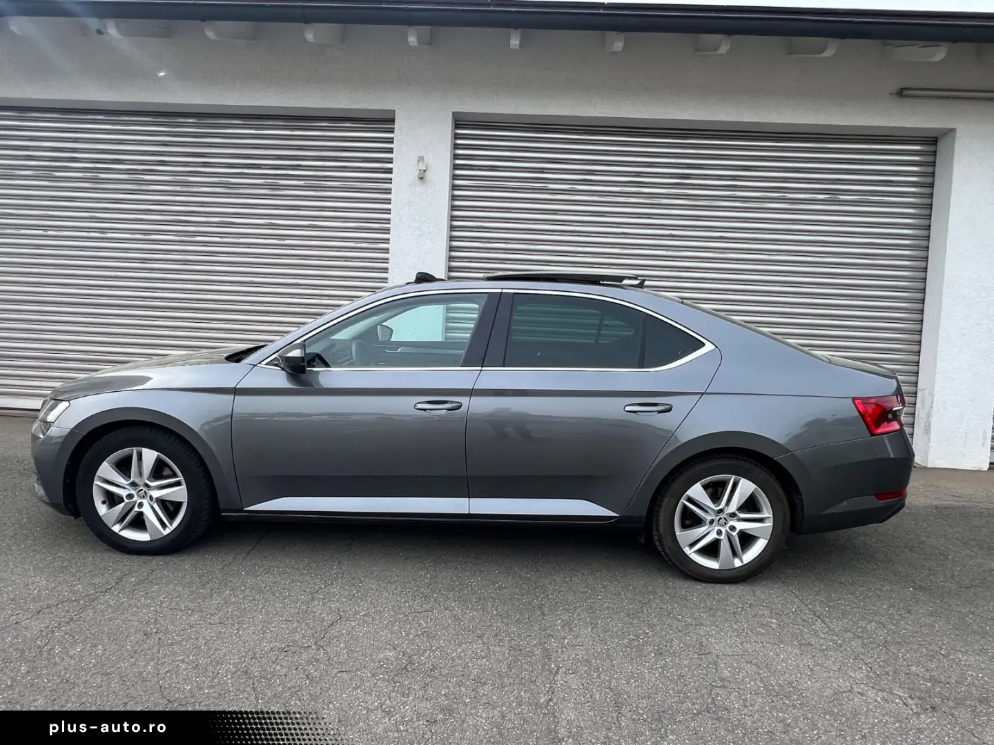 SKODA Superb 1.4 TSI iV DSG Pano Virtu Stanhzng Matrix