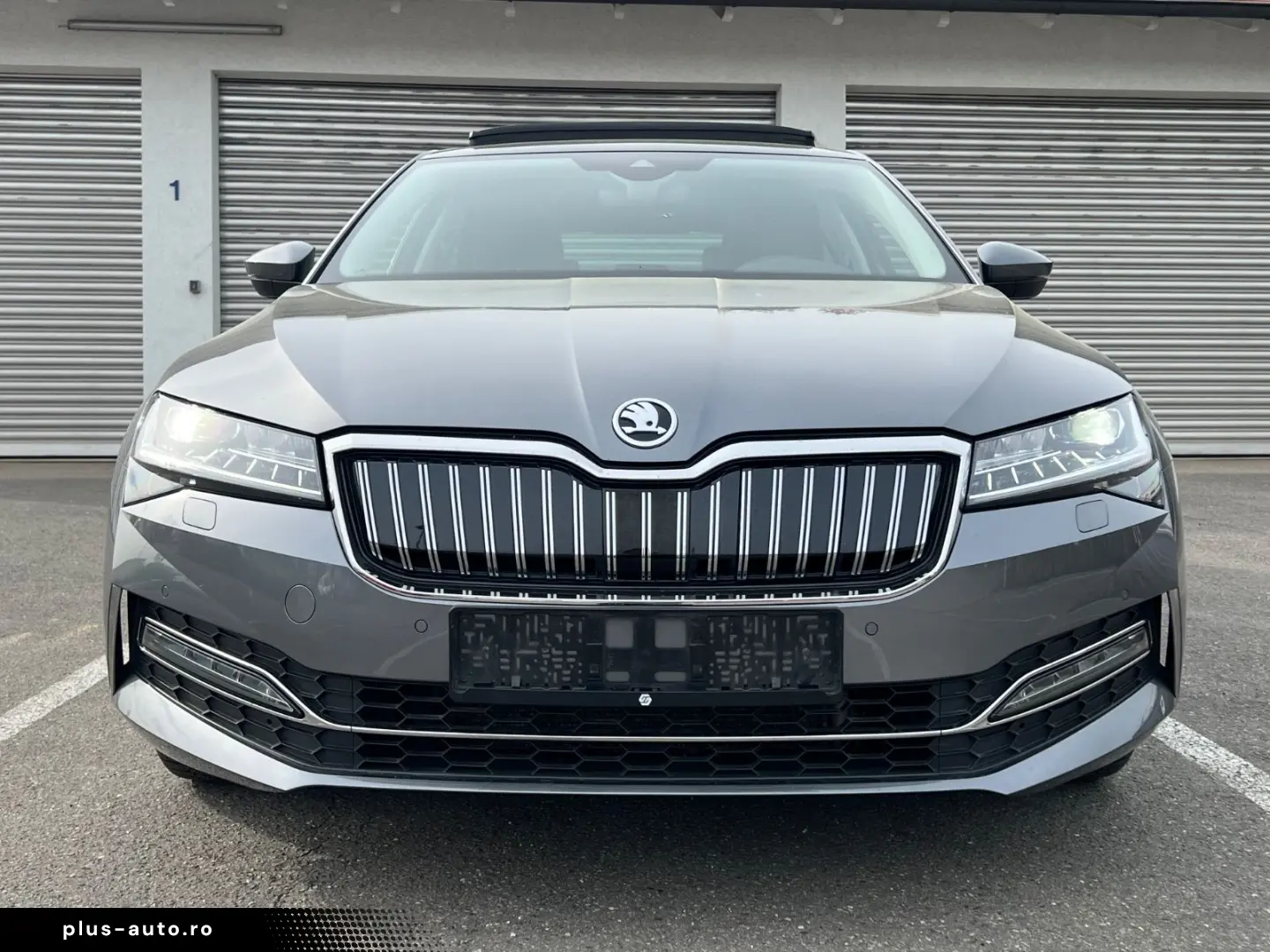 SKODA Superb 1.4 TSI iV DSG Pano Virtu Stanhzng Matrix