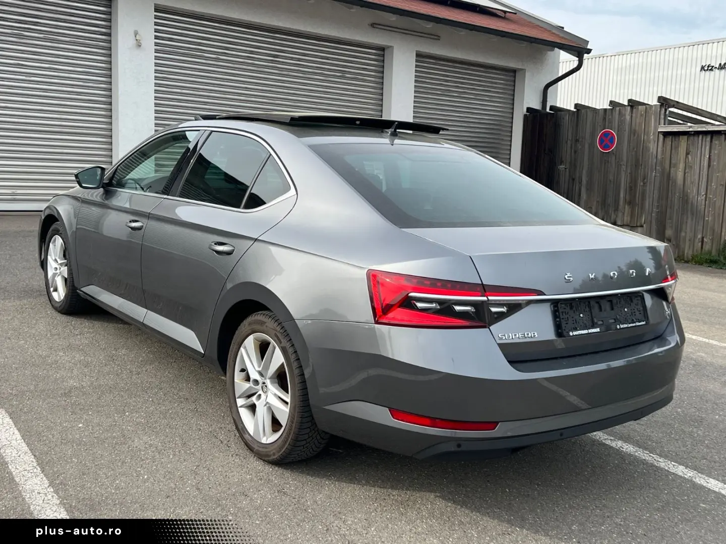 SKODA Superb 1.4 TSI iV DSG Pano Virtu Stanhzng Matrix