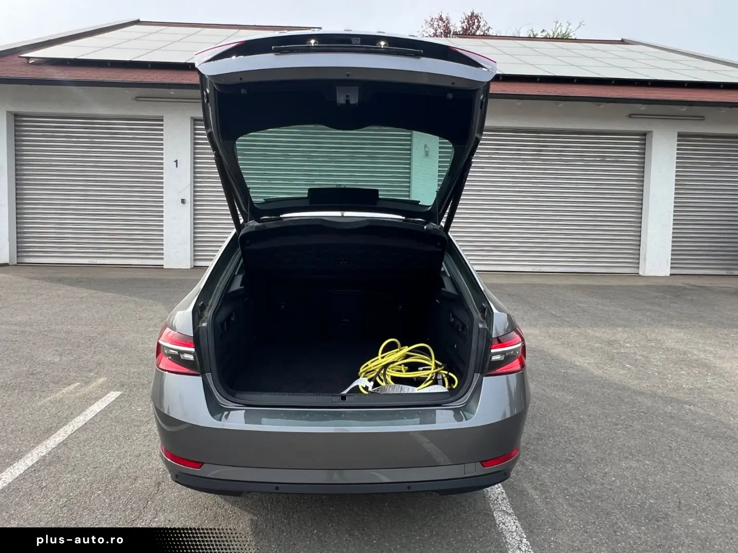 SKODA Superb 1.4 TSI iV DSG Pano Virtu Stanhzng Matrix