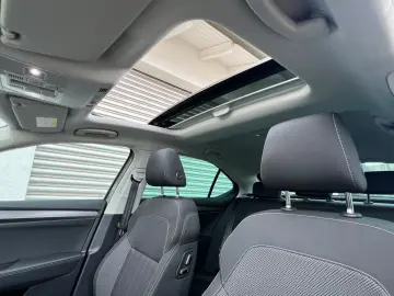 SKODA Superb 1.4 TSI iV DSG Pano Virtu Stanhzng Matrix