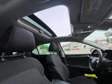 SKODA Superb 1.4 TSI iV DSG Pano Virtu Stanhzng Matrix