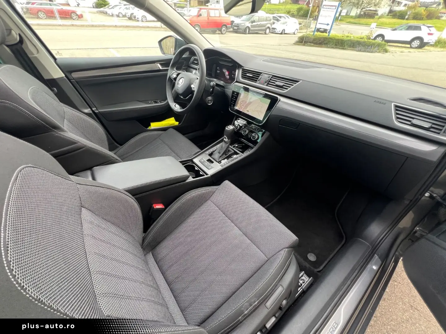 SKODA Superb 1.4 TSI iV DSG Pano Virtu Stanhzng Matrix