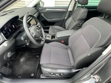 SKODA Superb 1.4 TSI iV DSG Pano Virtu Stanhzng Matrix
