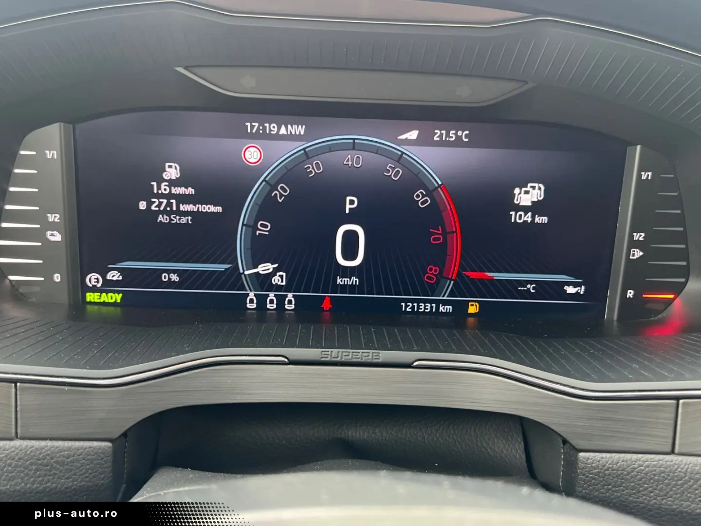 SKODA Superb 1.4 TSI iV DSG Pano Virtu Stanhzng Matrix