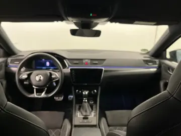 SKODA Superb Combi 1.4 TSI Sportline iV Virtual AHK