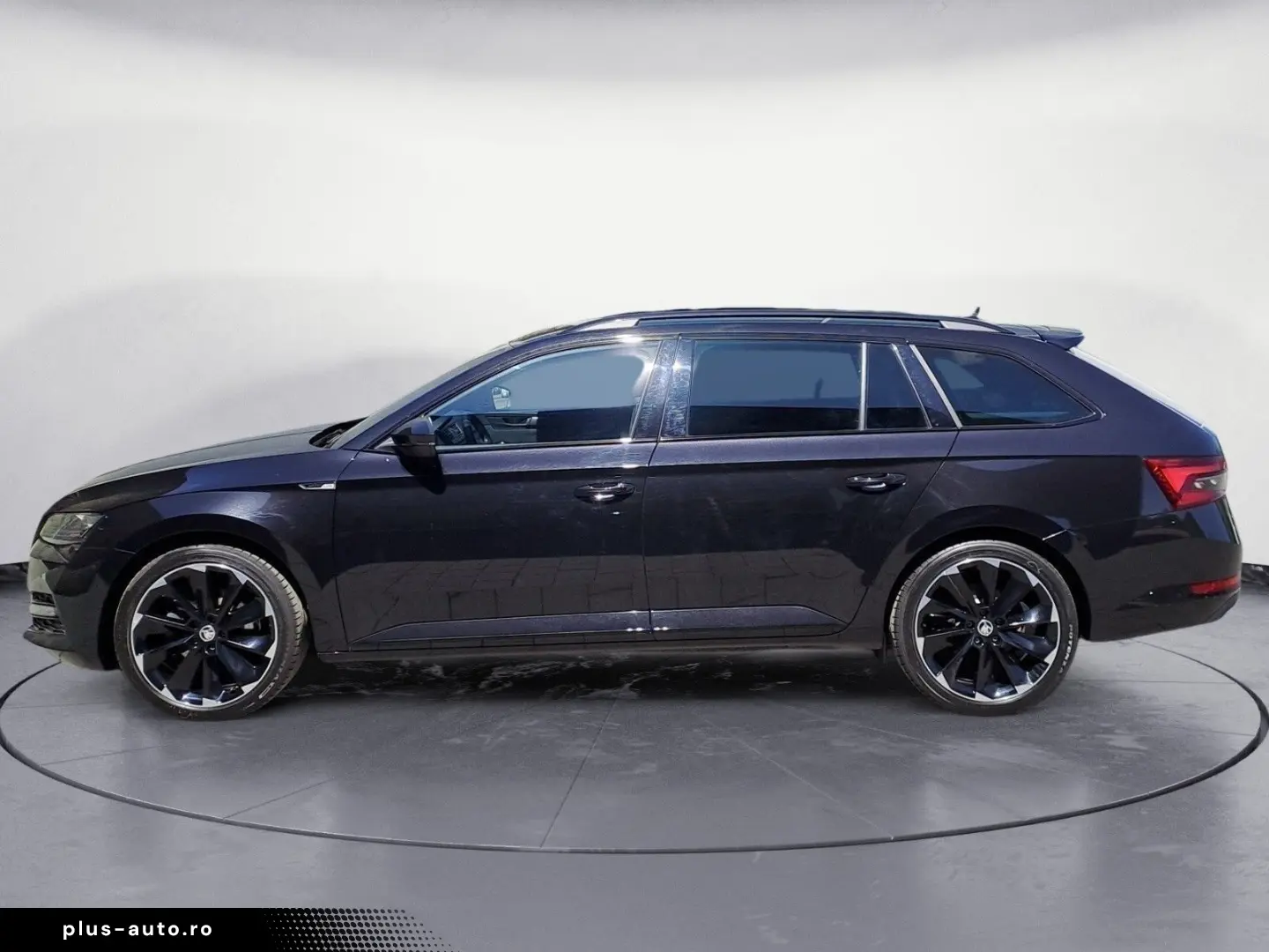 SKODA Superb Combi 1.4 TSI DSG iV Sportline Canton