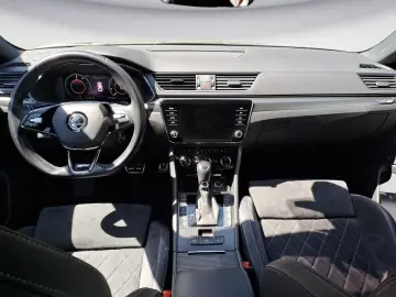 SKODA Superb Combi 1.4 TSI DSG iV Sportline Canton
