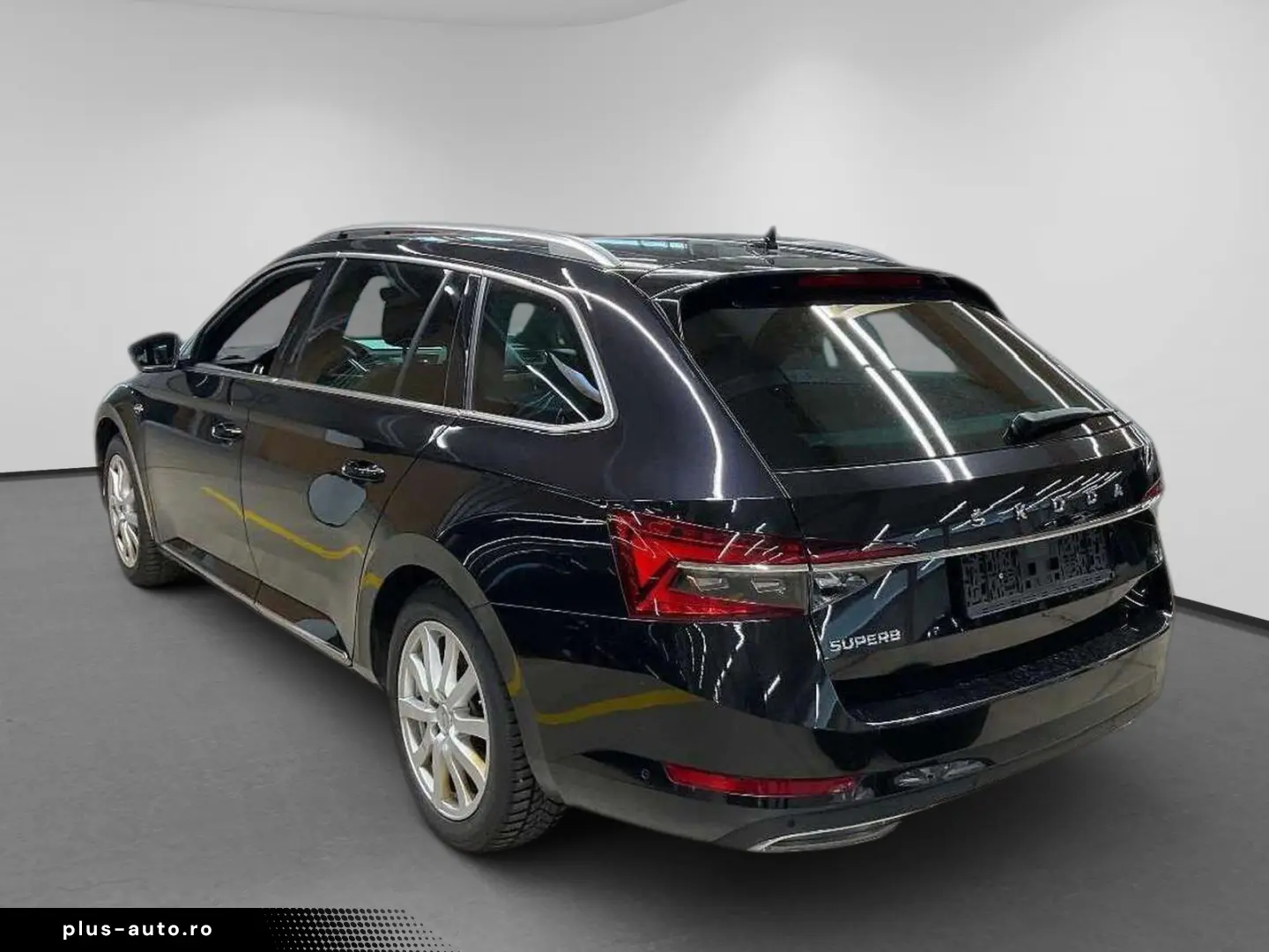 SKODA Superb Combi 1.4 TSI L&K iV Virtual Pano ACC