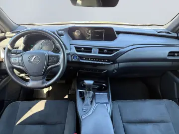 LEXUS UX 250h Style Edition  Bi-LED ACC CAM SHZ CarPla