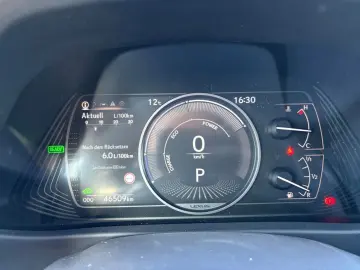 LEXUS UX 250h Style Edition  Bi-LED ACC CAM SHZ CarPla