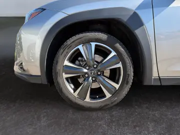 LEXUS UX 250h Style Edition  Bi-LED ACC CAM SHZ CarPla