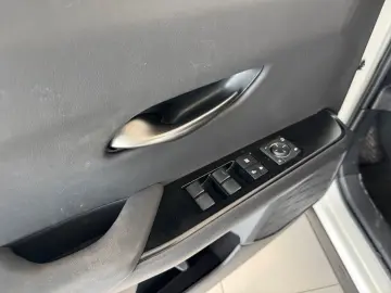 LEXUS UX 250h Style Edition  Bi-LED ACC CAM SHZ CarPla