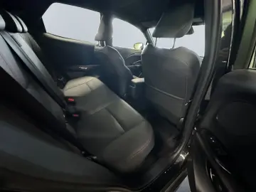 LEXUS LBX FWD Elegant Black Edition  LED el Heck Kamer