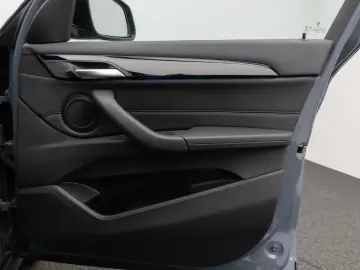 BMW X1 xD25e Sport Line Kamera HUD DAB Komfort Navi
