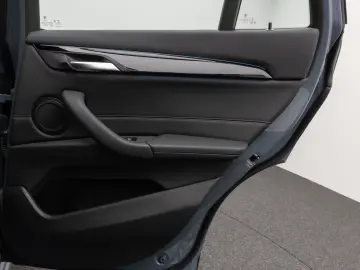 BMW X1 xD25e Sport Line Kamera HUD DAB Komfort Navi