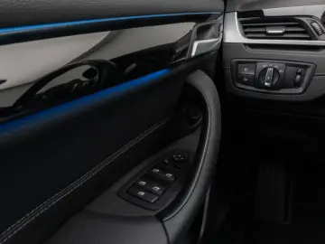 BMW X1 xD25e Sport Line Kamera HUD DAB Komfort Navi