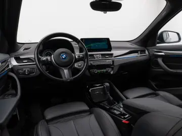 BMW X1 xD25e Sport Line Kamera HUD DAB Komfort Navi