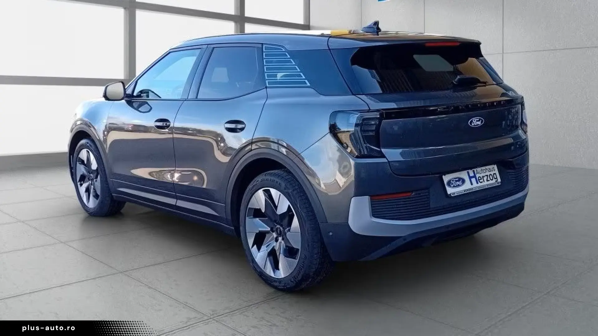 Ford Explorer Elektromotor mit Standard Range