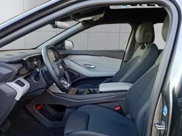 Ford Explorer Elektromotor mit Standard Range