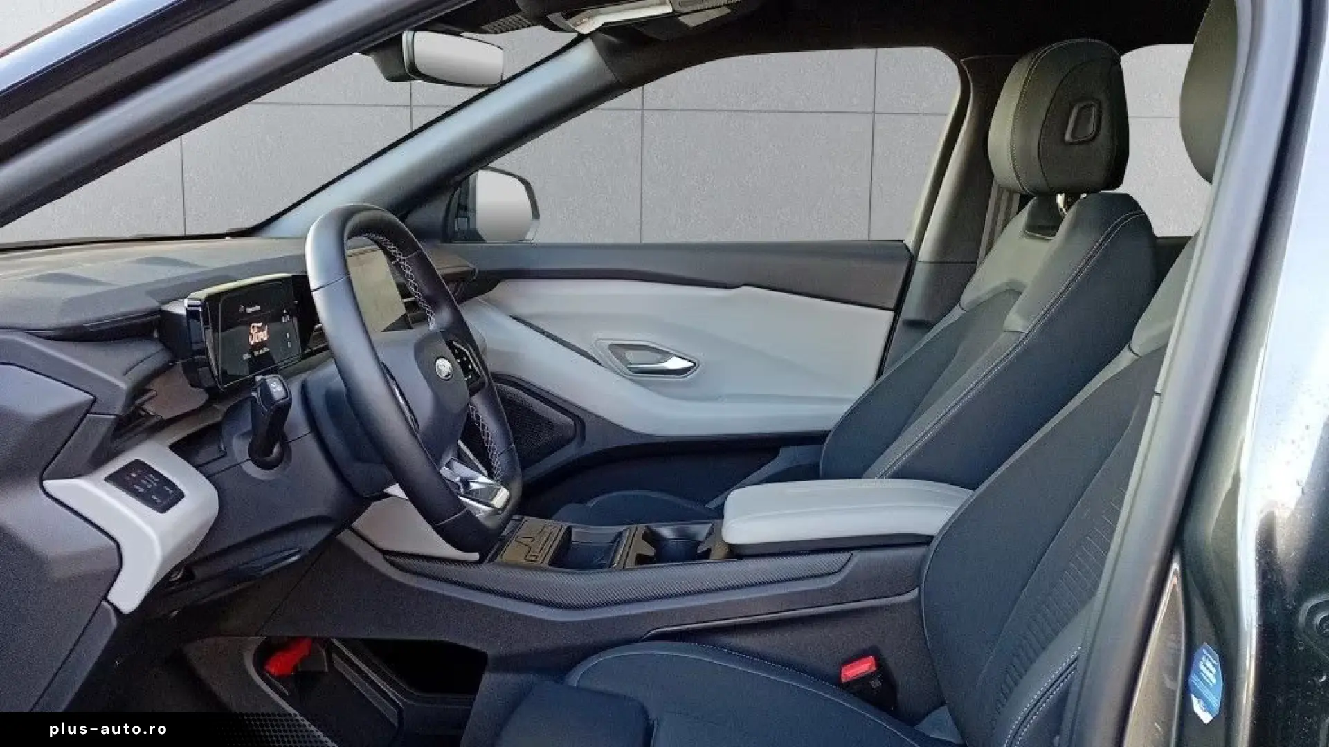 Ford Explorer Elektromotor mit Standard Range