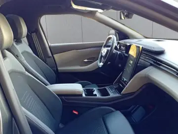 Ford Explorer Elektromotor mit Standard Range