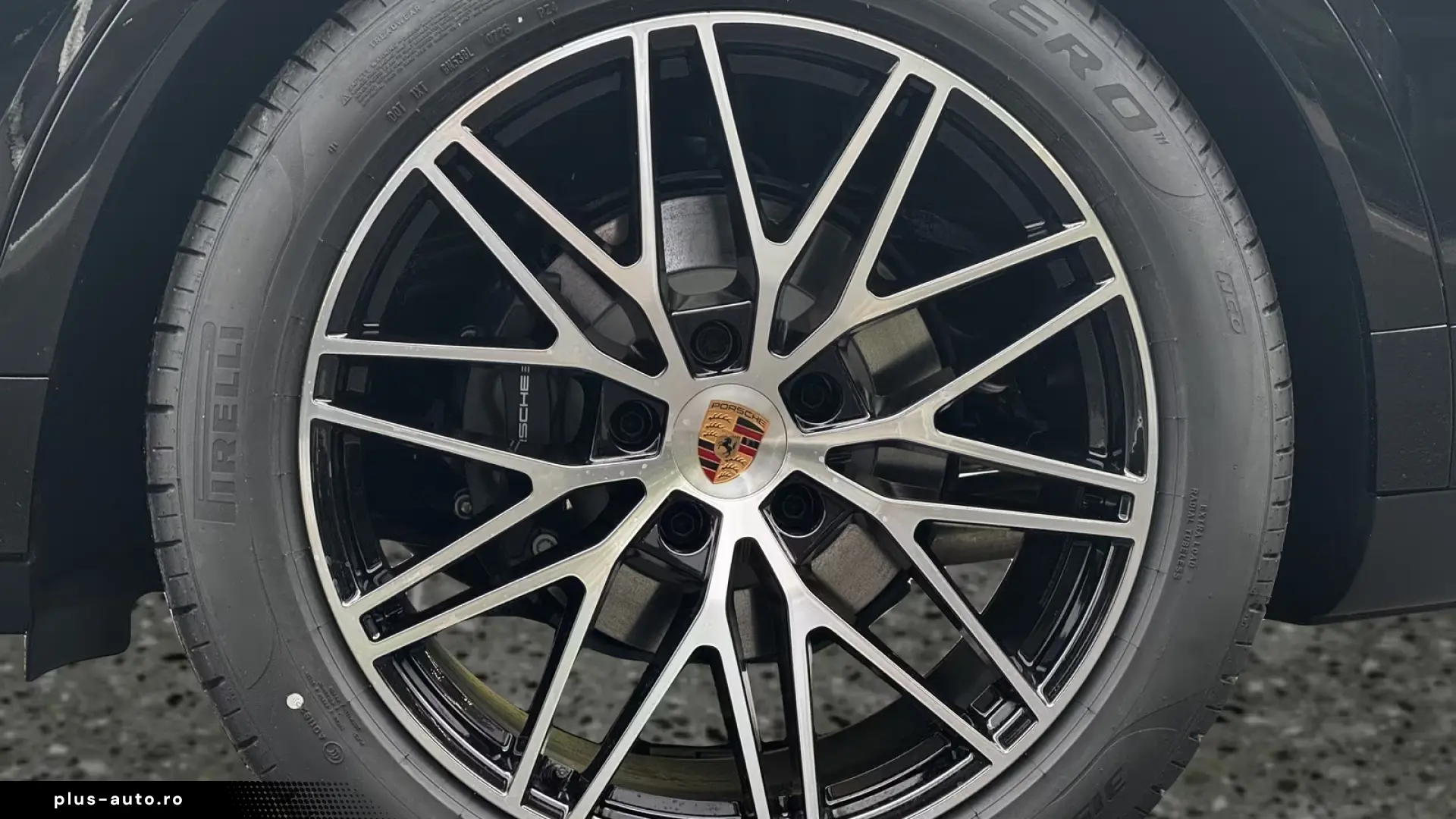 Porsche Cayenne Black Edition