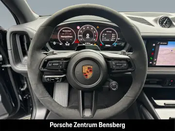 Porsche Cayenne Black Edition