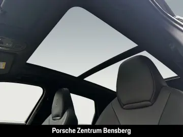 Porsche Cayenne Black Edition