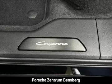 Porsche Cayenne Black Edition