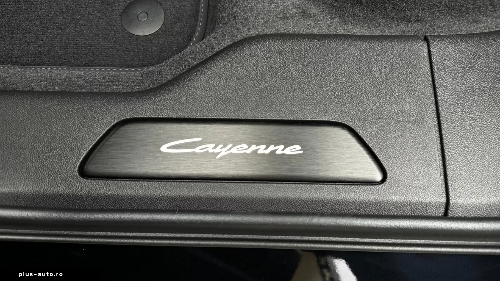 Porsche Cayenne Black Edition
