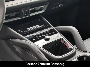 Porsche Cayenne Black Edition