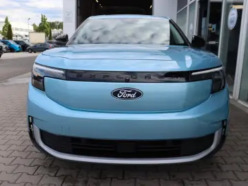 Ford Explorer Standard Range