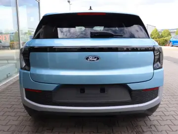 Ford Explorer Standard Range