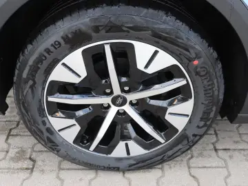 Ford Explorer Standard Range